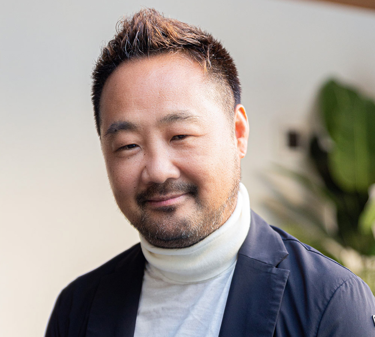 株式会社vacances 代表取締役社長 CEO　岡崎 富夢